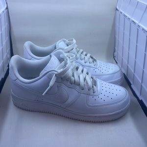 White Air Force 1 Size 9.5 Used